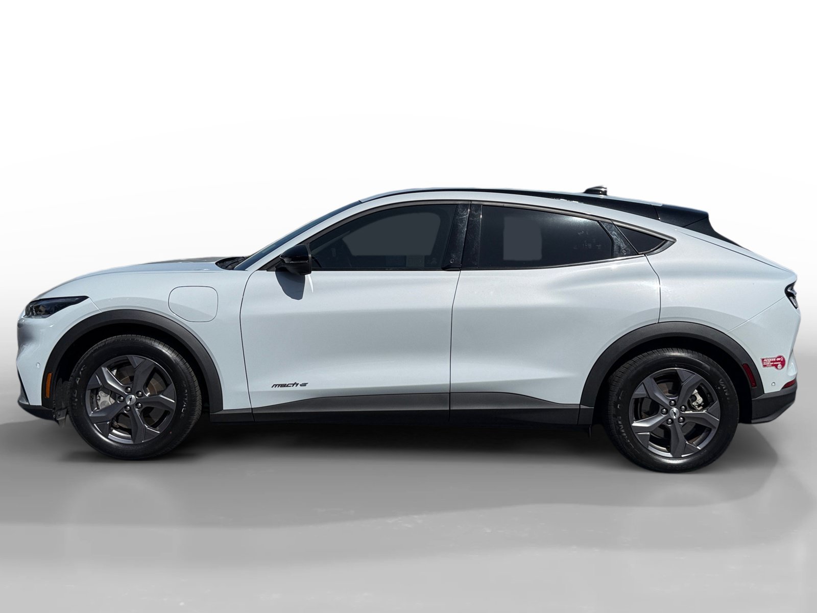Used 2023 White Metallic Ford Select image 2