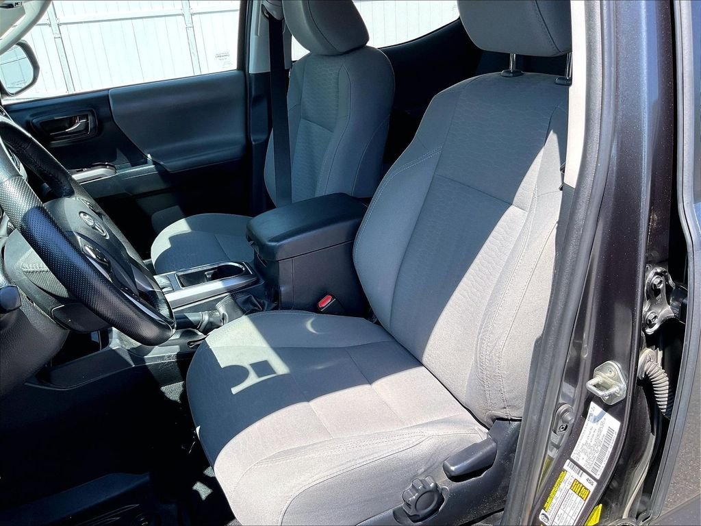 Used 2018 Magnetic Gray Metallic Toyota SR5 Double Cab 4x4 image 10