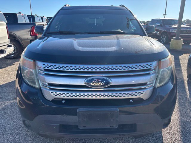 Used 2014 Black Ford XLT image 2