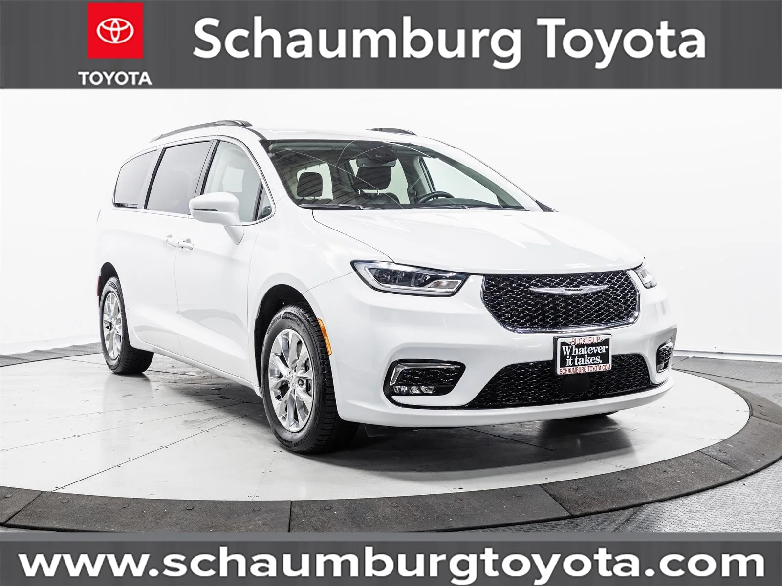 2022 Chrysler Pacifica Touring L's photo