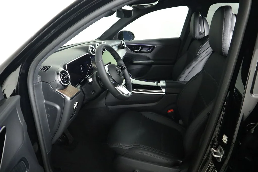 2025 Mercedes-Benz GLC Base - Photo 19