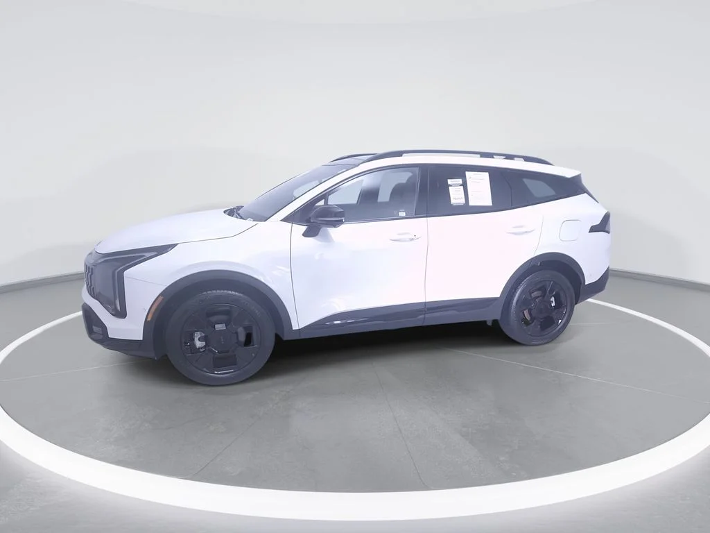 Used 2026 White Kia X-Line image 5