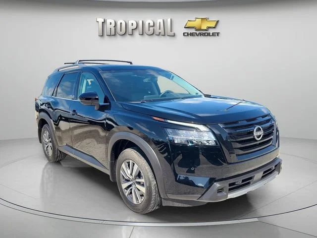 Used 2024 Black Nissan SL image 4