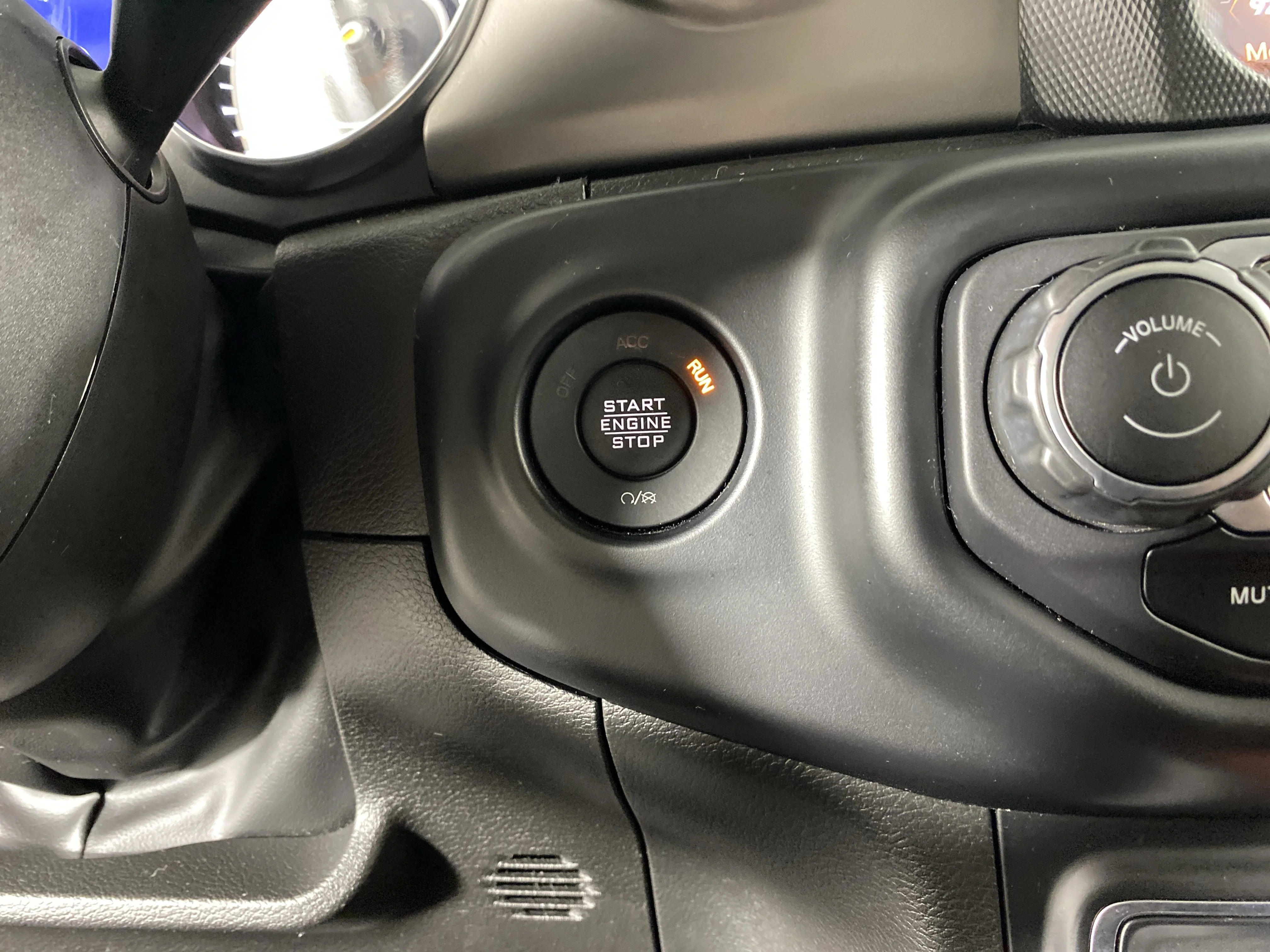 Used 2022 Sting-Gray Clearcoat Jeep  image 26