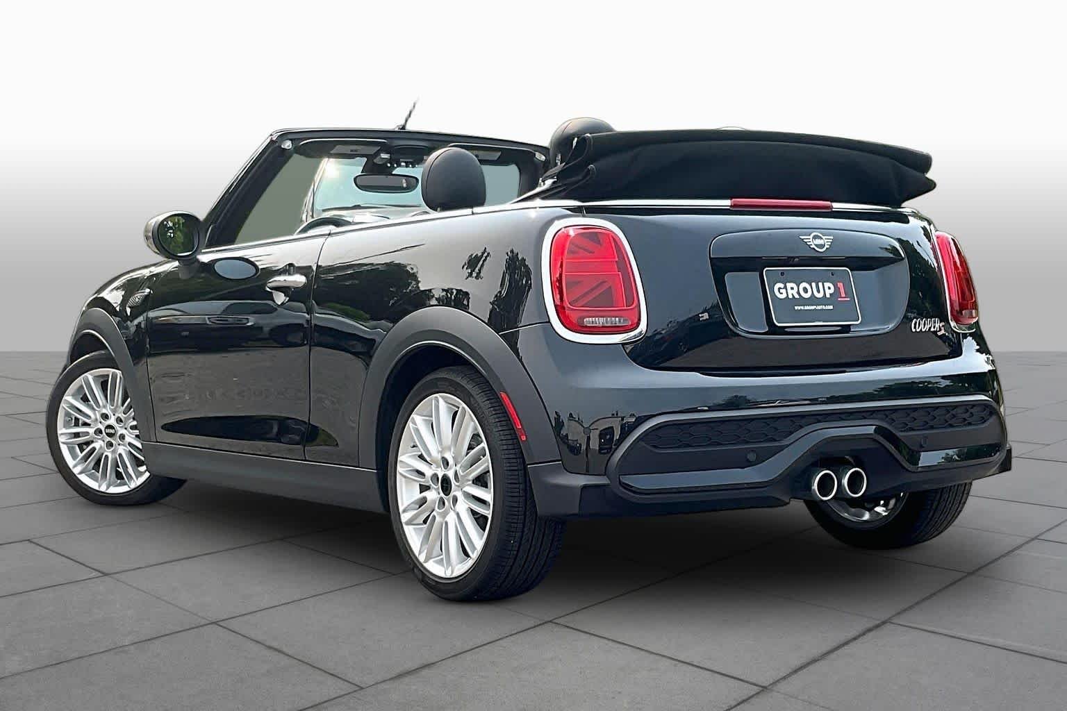 Used 2024 Midnight Black II MINI Cooper S image 10