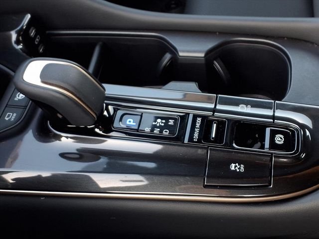 2026 Toyota Crown Platinum - Photo 16