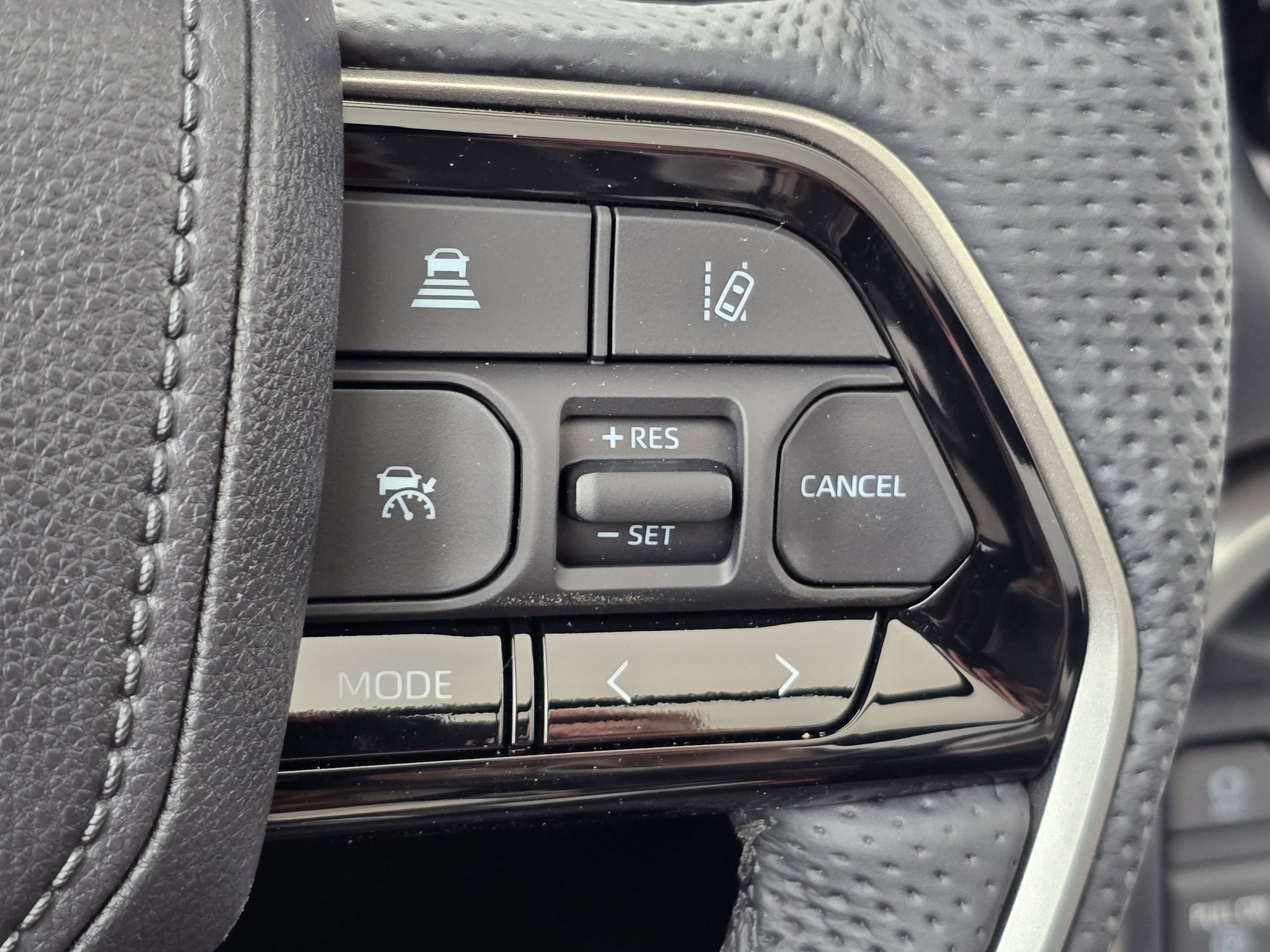 2026 Toyota Tundra Platinum - Photo 16