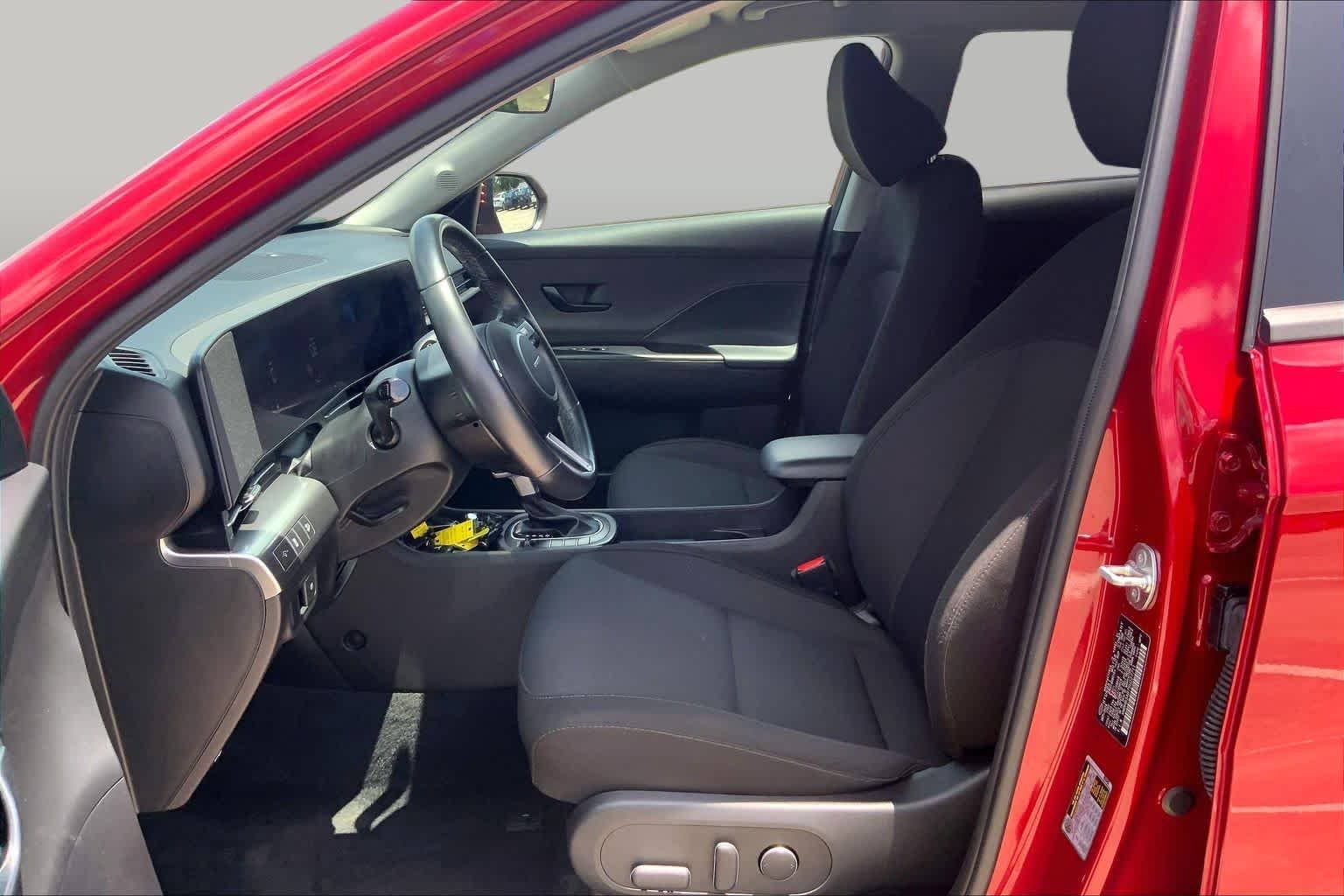 Pre-Owned 2025 Hyundai Kona SEL
