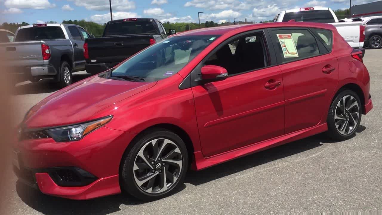 Used 2016 Barcelona Red Metallic Scion  image 4