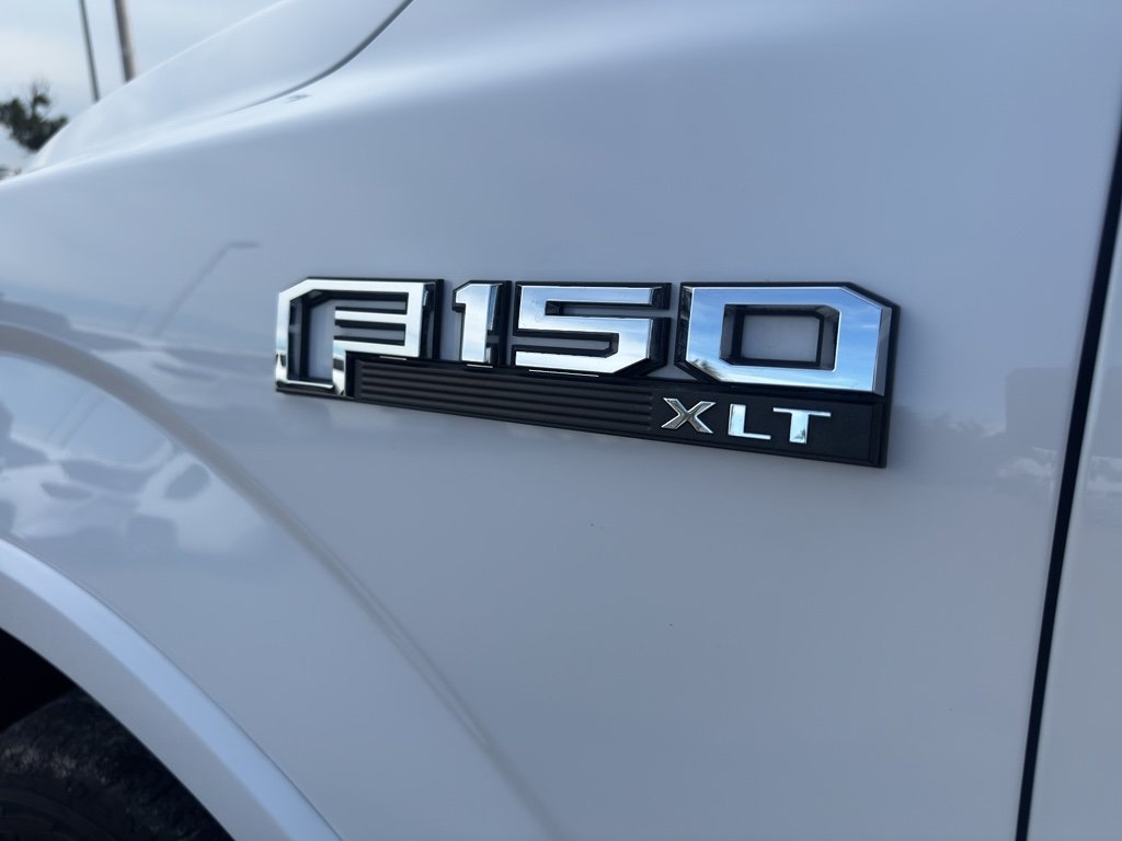 Used 2019 Oxford White Ford XLT image 9
