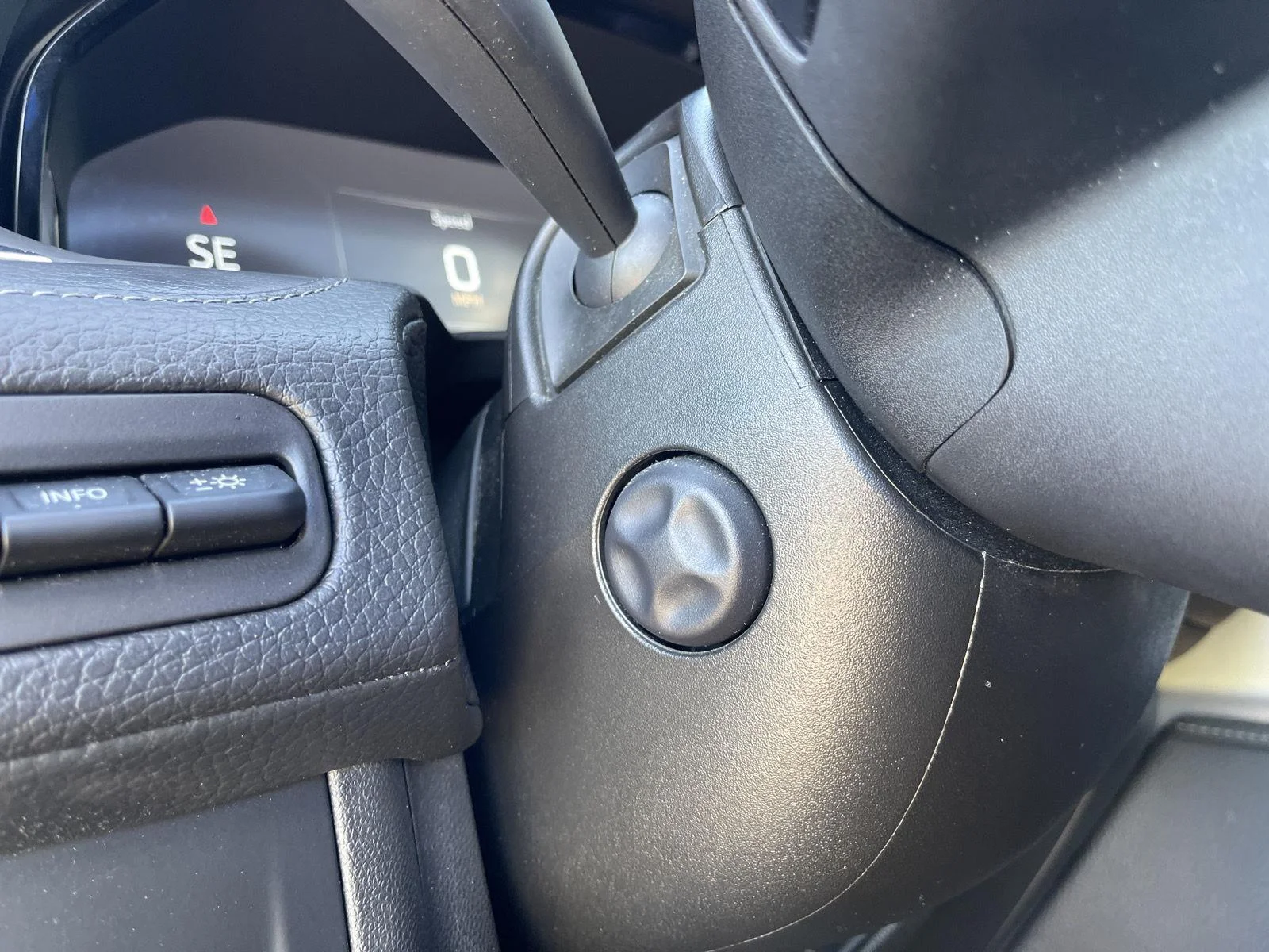 Used 2022 Onyx Black GMC Denali image 22