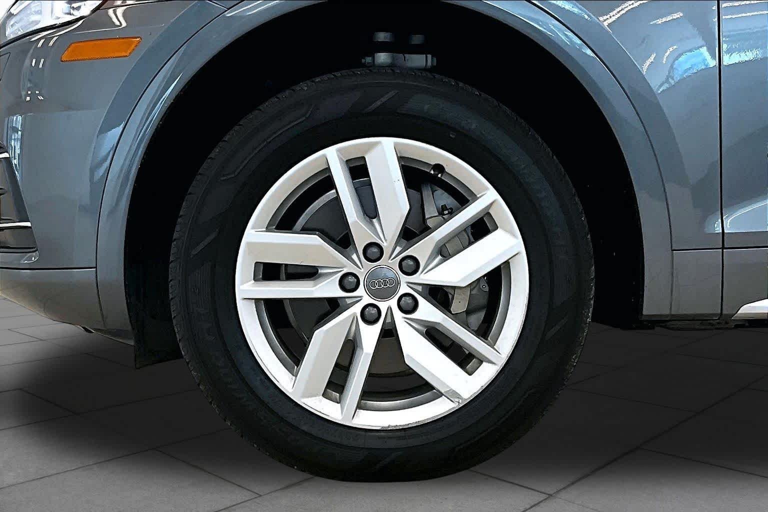 Used 2020 Monsoon Gray Metallic Audi Premium image 10