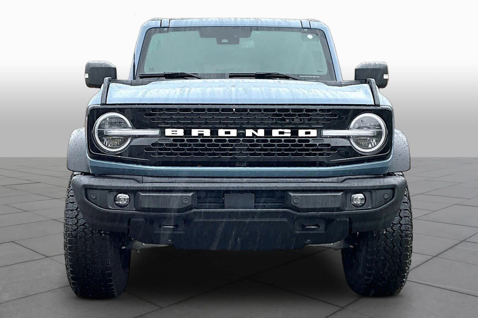 Used 2025 Azure Gray Metallic Tri-Coat Ford Outer Banks image 4