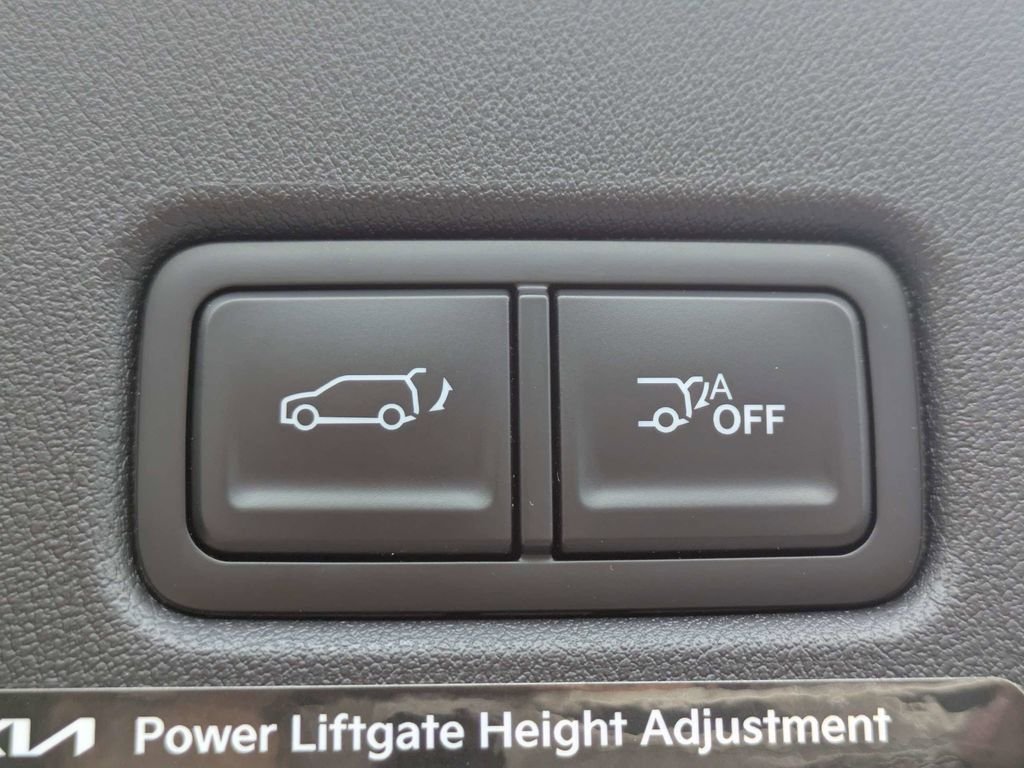 New 2027 Glacial White Kia EX image 13
