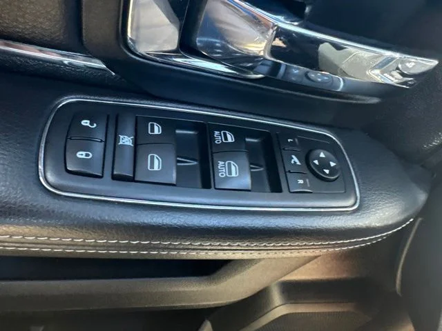 Used 2017 Black Ram Laramie image 22