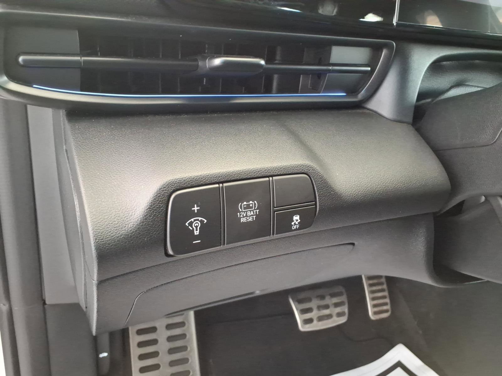 2025 Hyundai Elantra Blue - Photo 20