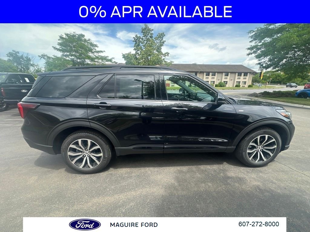 New 2026 Black Metallic Ford ST-Line image 3