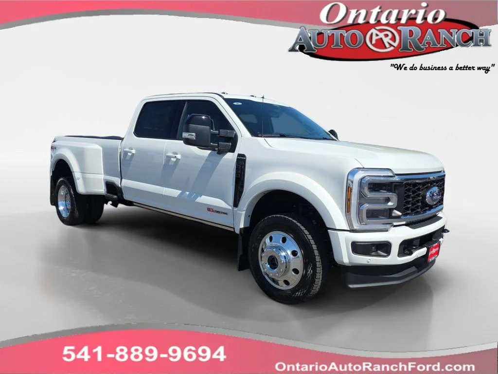 New 2026 Star White Metallic Tri-Coat Ford Platinum image 1
