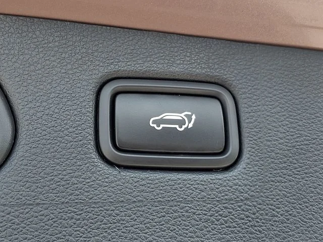 Used 2017 Beige Hyundai Sport image 31