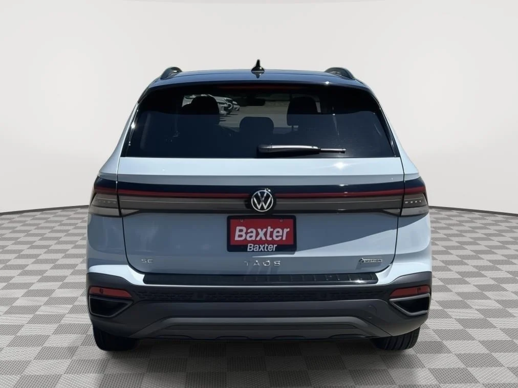 Certified Used 2025 GRAY Volkswagen SE Black image 9
