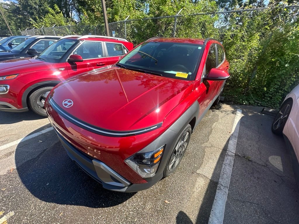 Used 2024 Red Hyundai SEL image 2