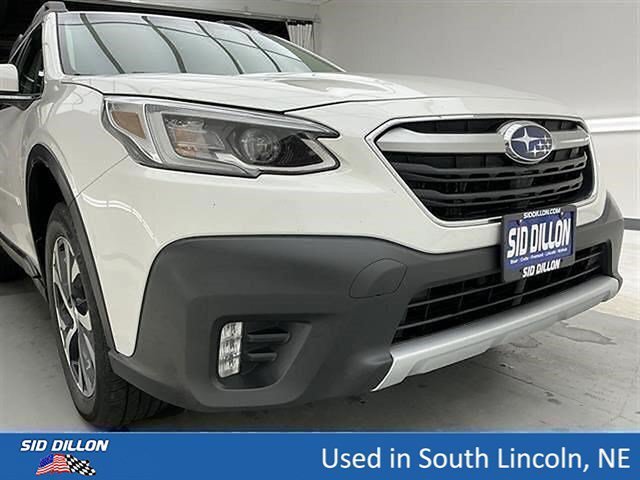 Used 2020 Crystal White Pea Subaru Limited image 26