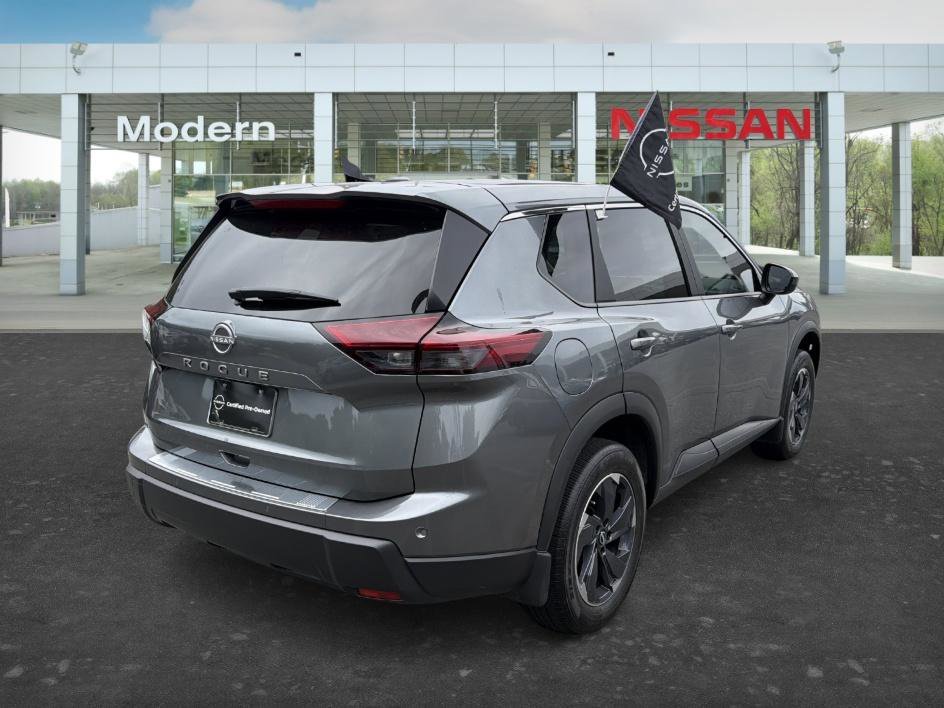 Certified Used 2026 Gun Metallic Nissan SV image 5