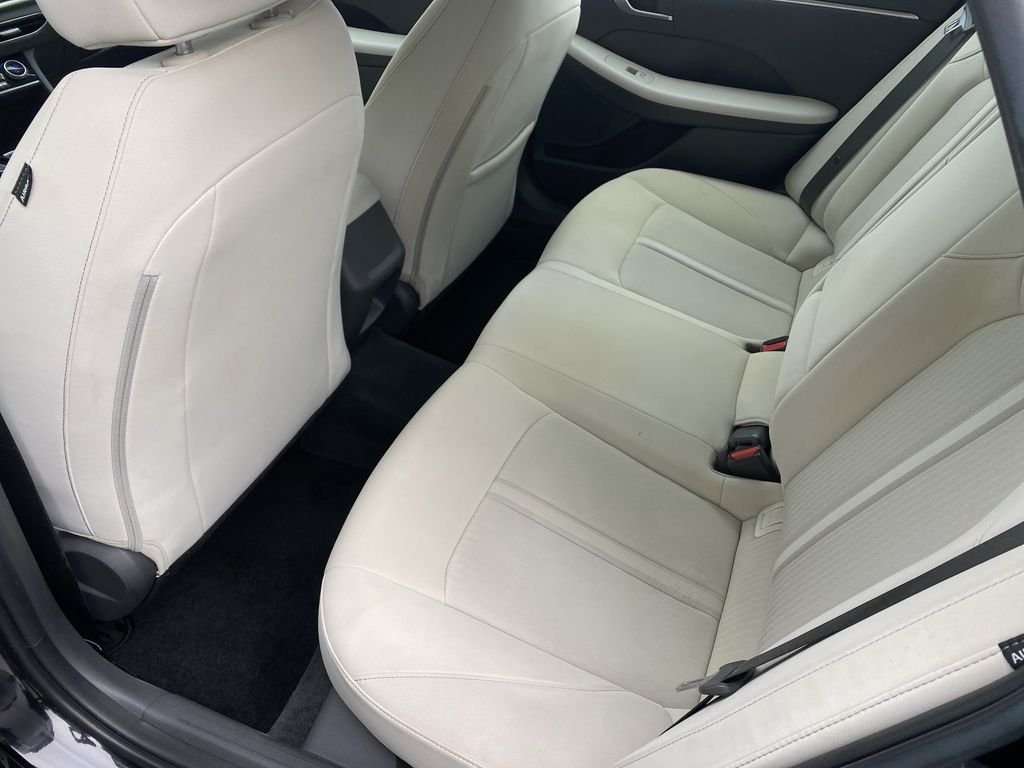 Used 2023 Onyx Black Hyundai SEL image 27