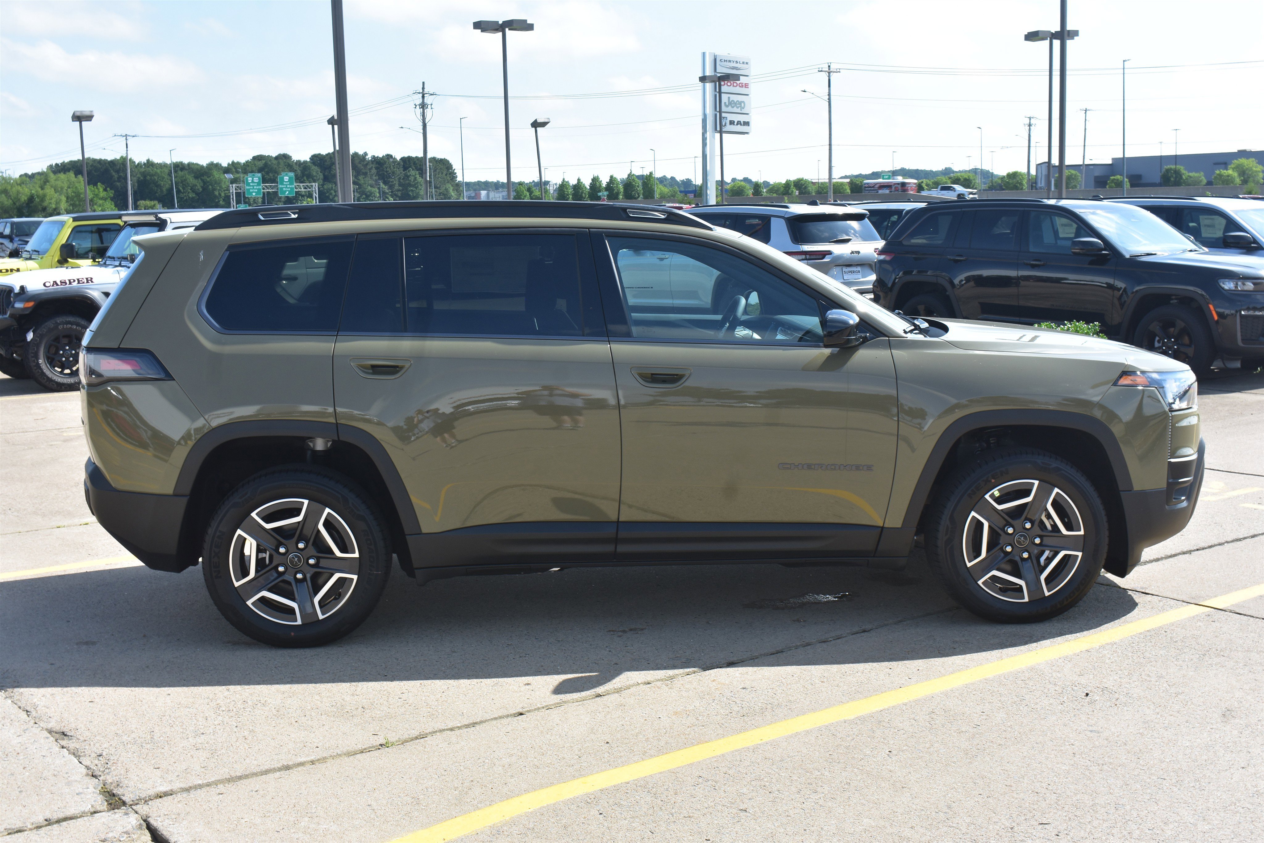 New 2026 41 Exterior Paint Jeep Laredo image 4
