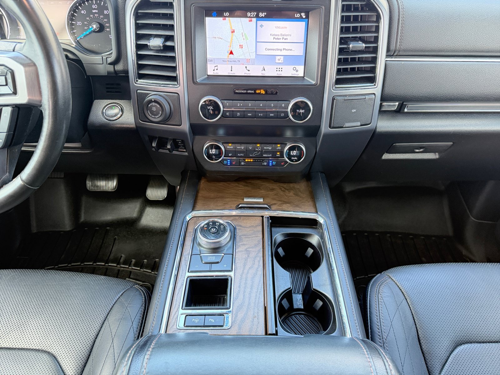 Used 2019 Magnetic Ford Platinum image 18