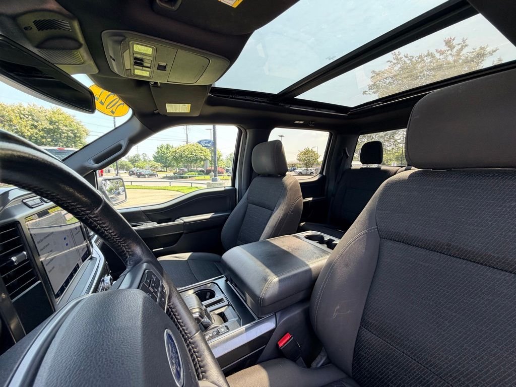 Used 2022 White Ford XLT image 35
