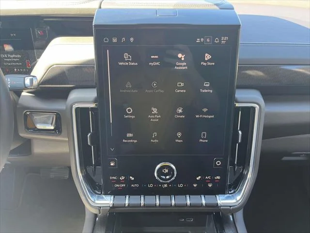 New 2026 Sterling Metallic GMC Elevation image 18