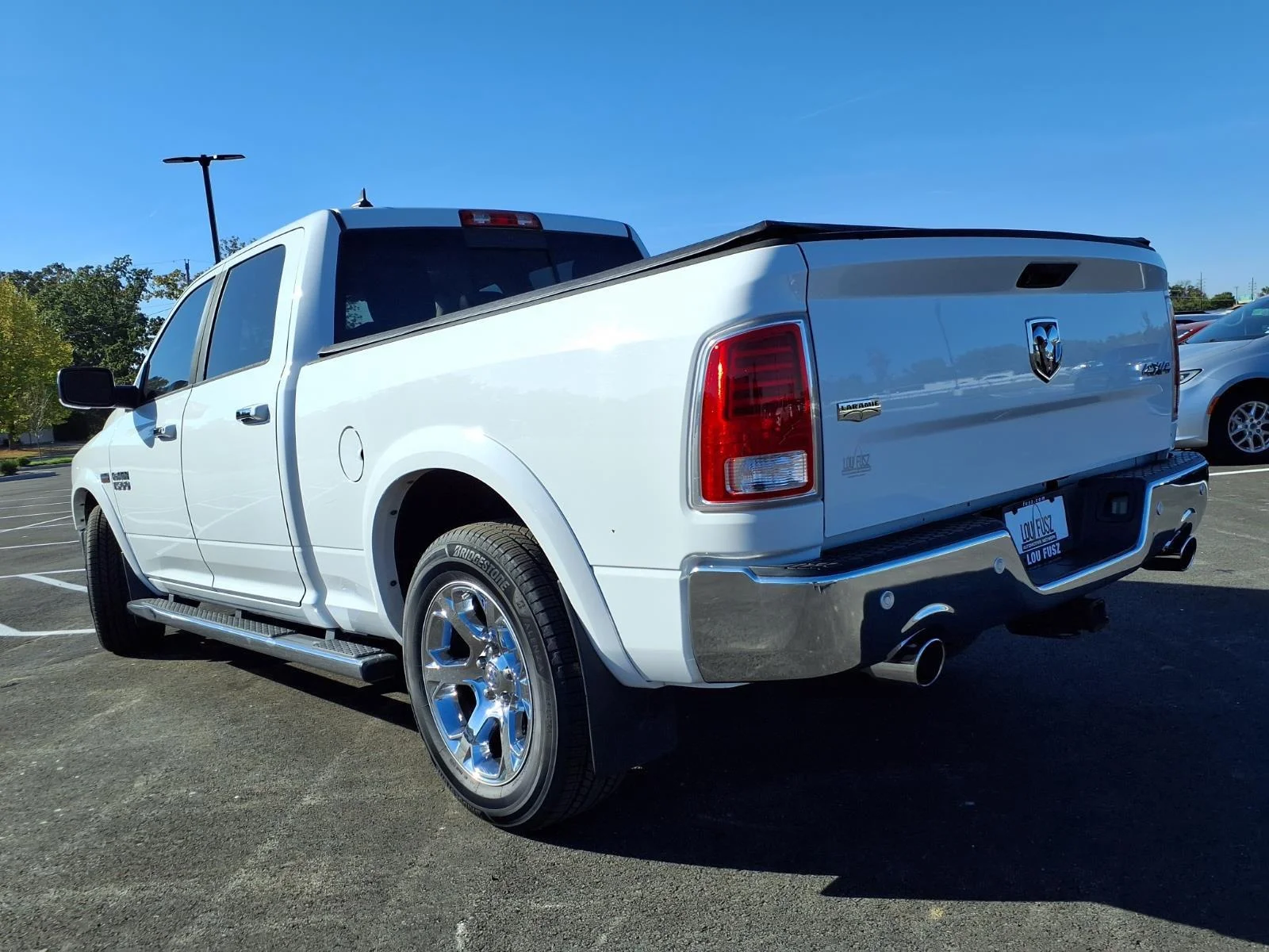 Used 2016 Bright White Clearcoat Ram Laramie image 36