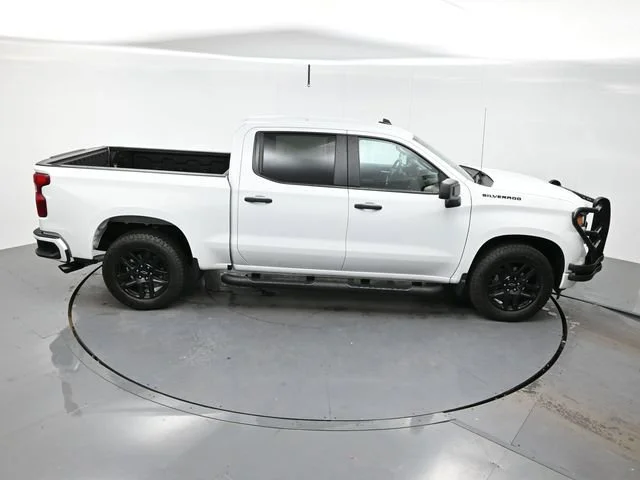 Used 2025 Summit White Chevrolet Custom image 37