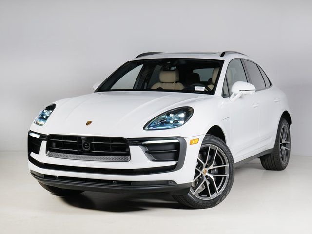 2026 Porsche Macan Base