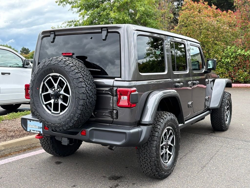 New 2026 Granite Crystal Metallic Clear-Coat Exterior Paint Jeep Rubicon image 7