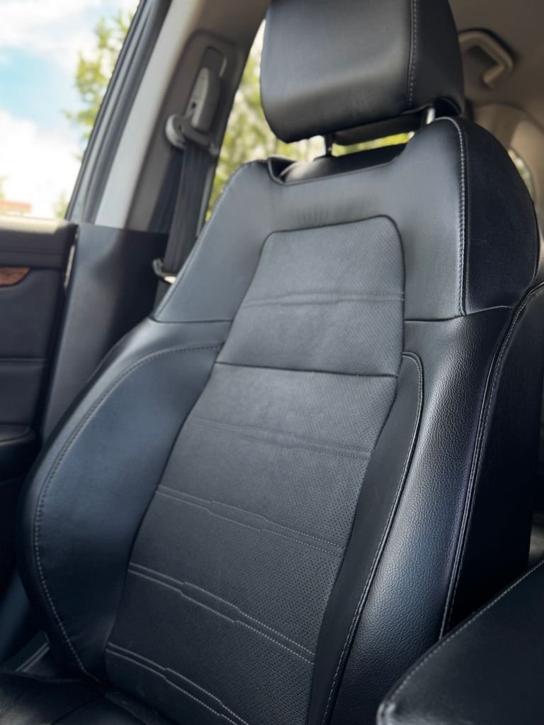 Used 2017 Dark Olive Metallic Honda Touring image 33