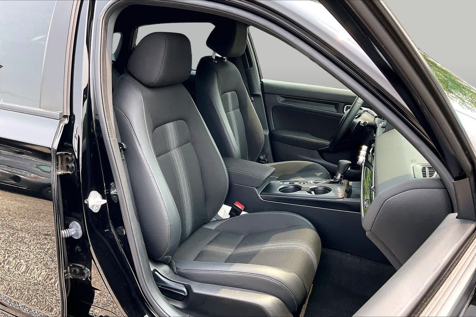 Used 2023 Crystal Black Pearl Honda Sport image 9