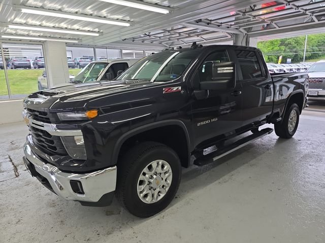 Used 2024 Gray Chevrolet LT image 2