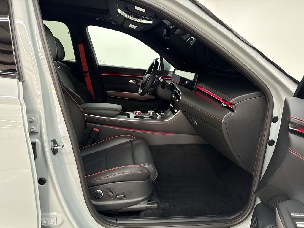 New 2027 Blue Genesis 2.5T Sport Prestige image 18
