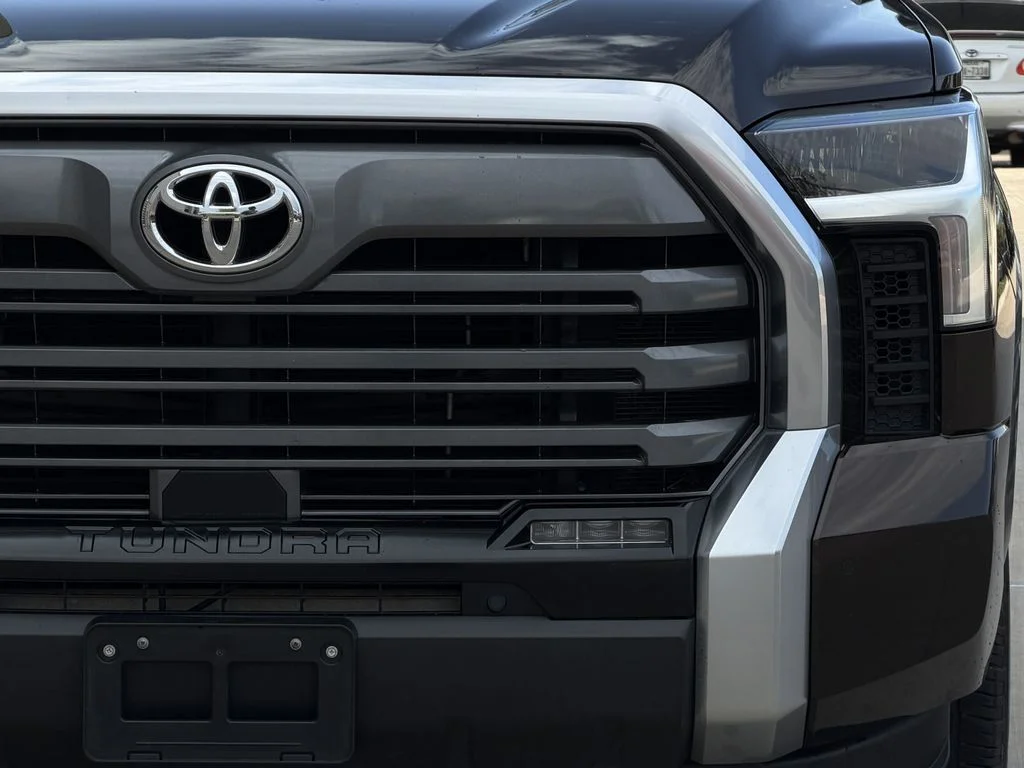 Used 2023  Toyota Limited image 8