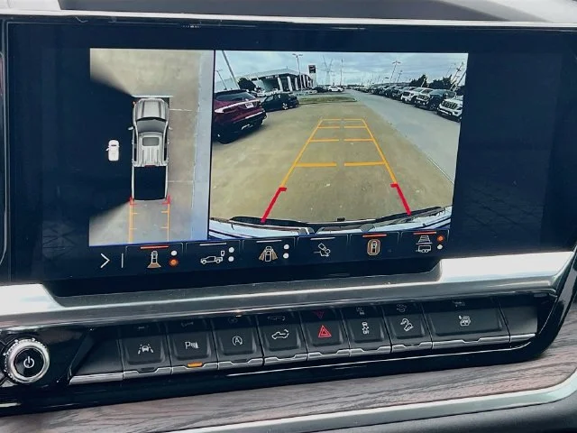 2026 GMC Sierra 1500 SLT - Photo 9
