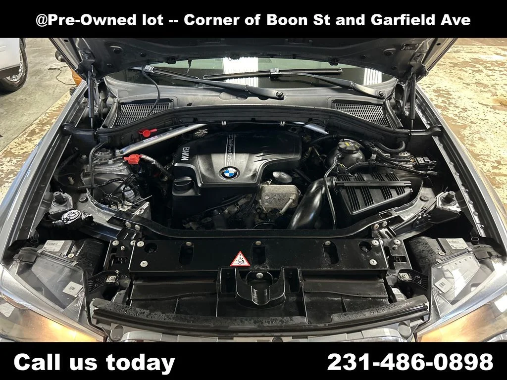 Used 2016 Gray BMW xDrive28i image 10