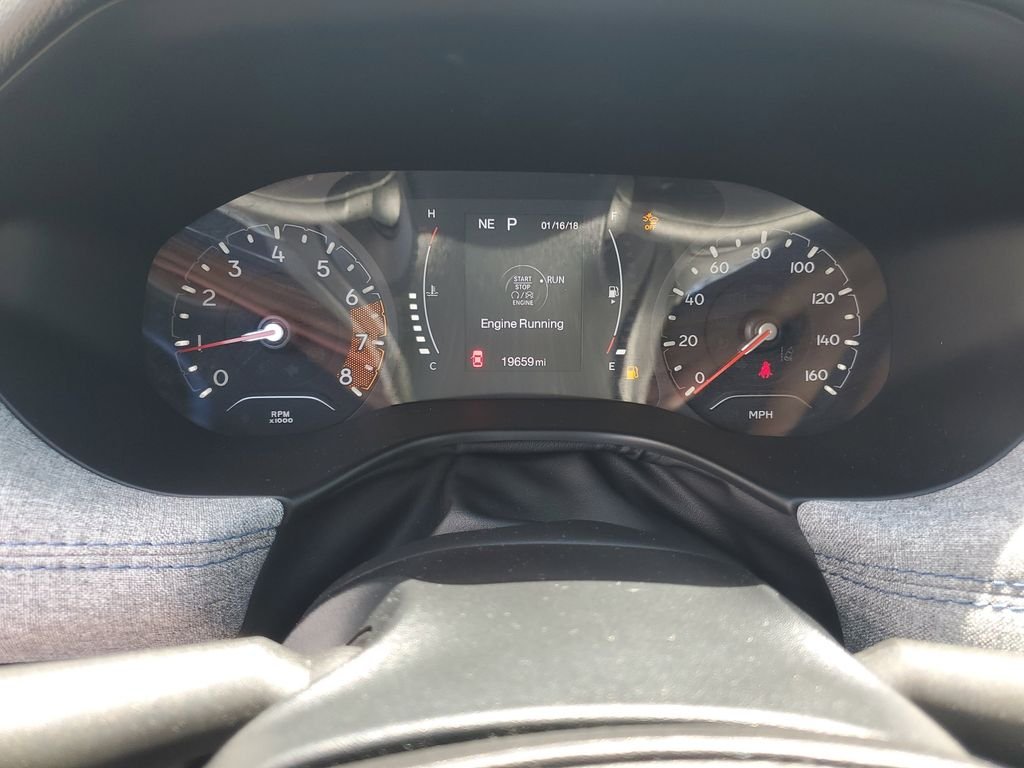 Used 2022 Black Jeep Latitude image 18