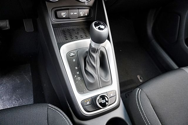 New 2026 White Hyundai SEL image 32