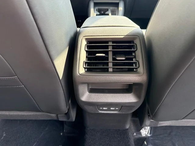New 2026 Pure White Volkswagen SE image 32
