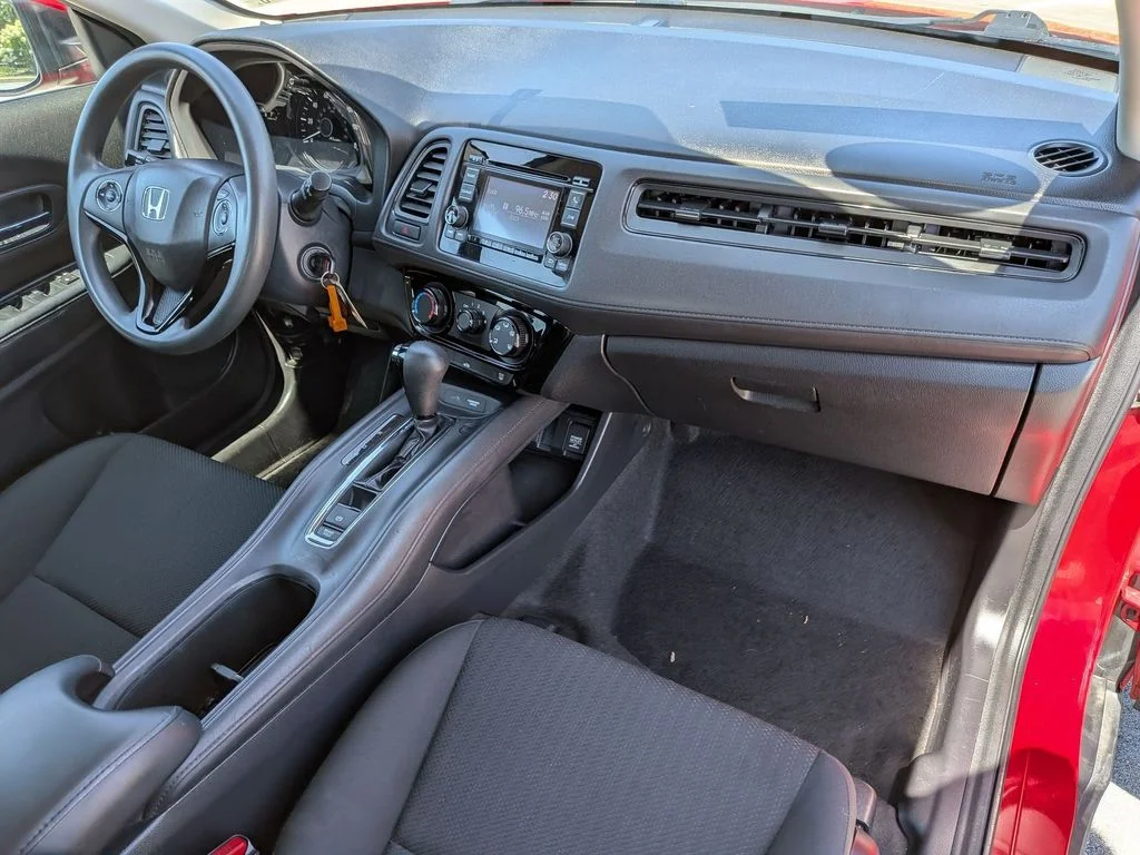Used 2016  Honda LX image 26