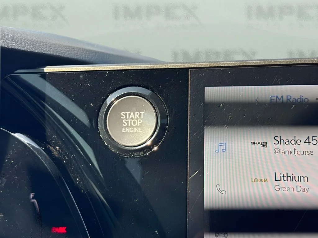 Used 2024 White Lexus 350 Luxury image 22