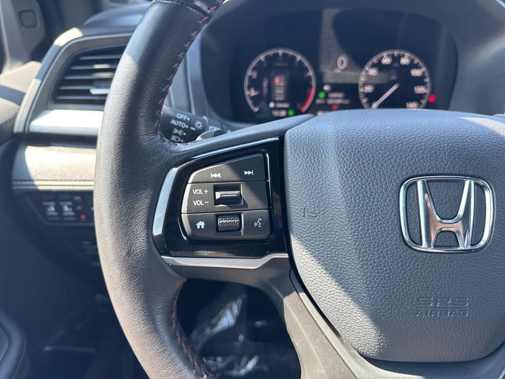 Used 2025 Gray Honda Sport-L image 17