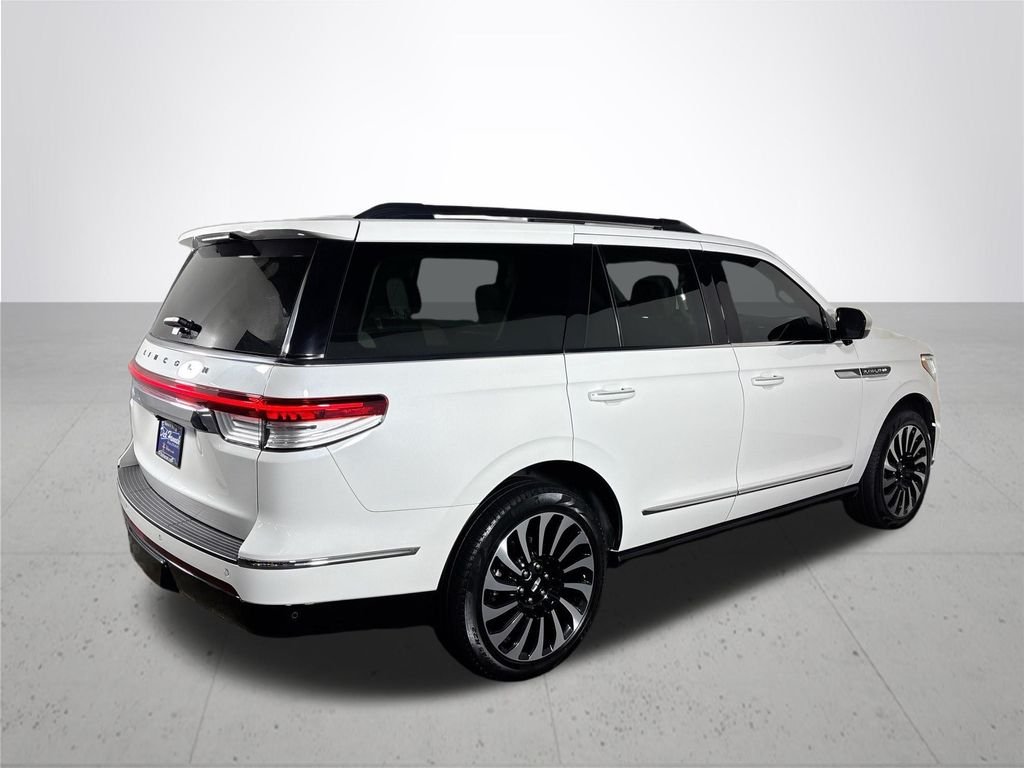 Used 2023 White Metallic Lincoln Black Label image 6